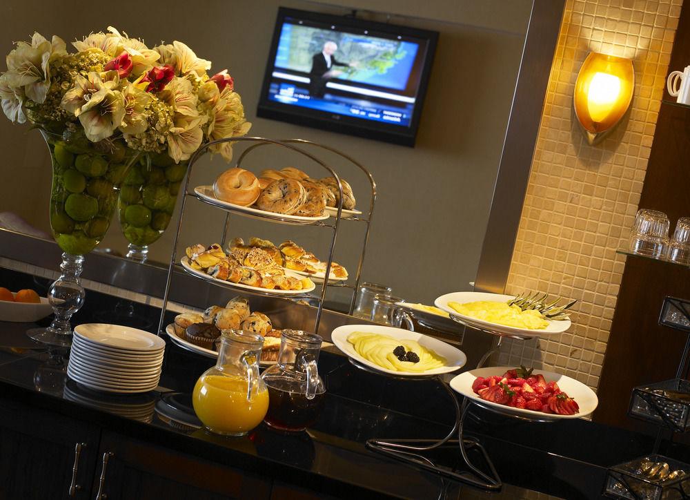 Wyndham Cleveland Airport Otel Dış mekan fotoğraf