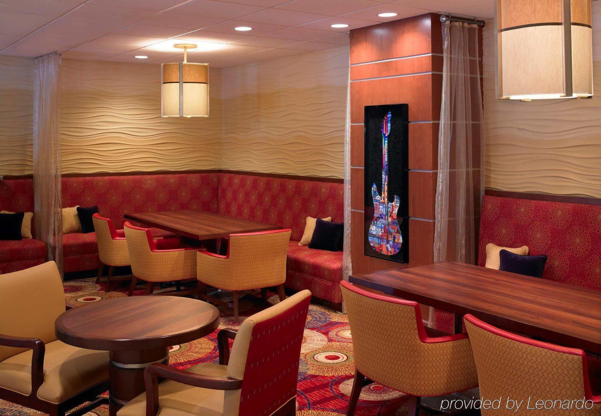 Wyndham Cleveland Airport Otel Restoran fotoğraf