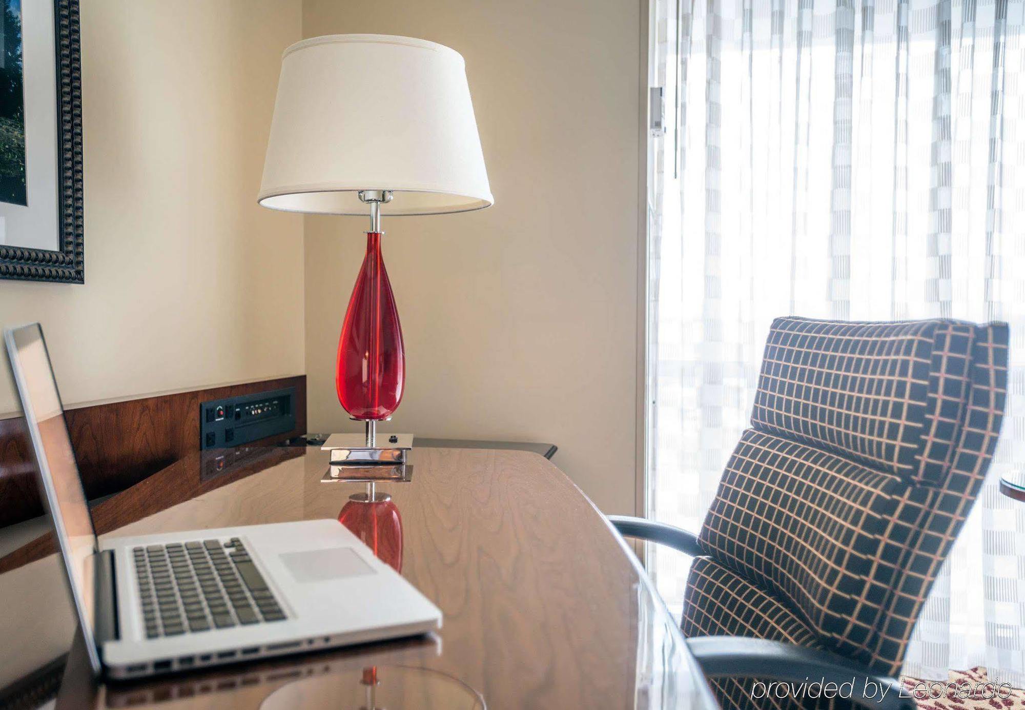 Wyndham Cleveland Airport Otel Dış mekan fotoğraf