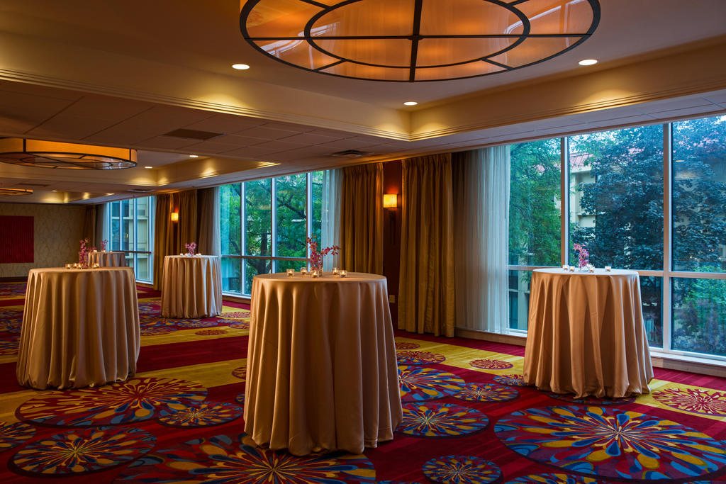 Wyndham Cleveland Airport Otel Dış mekan fotoğraf